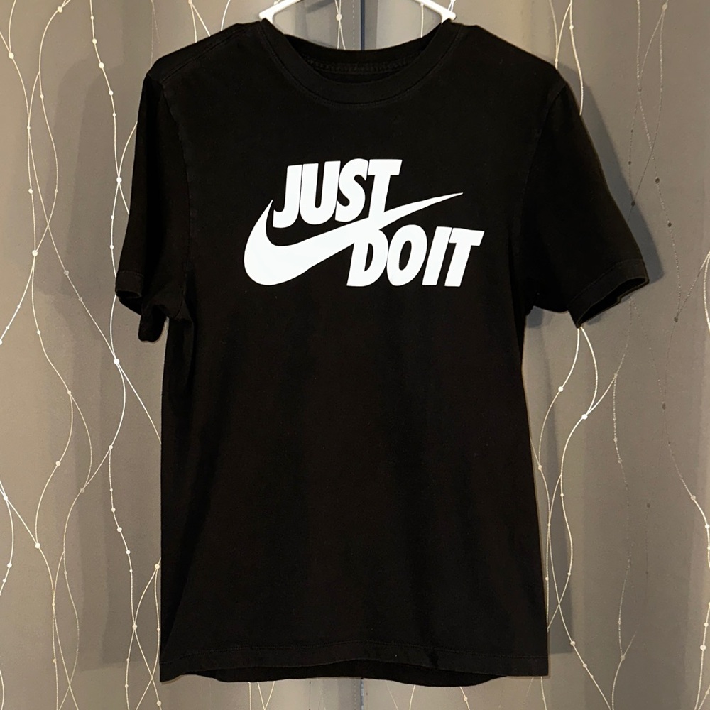 👙Nike Men’s Small Black T-Shirt with White Just Do It Logo